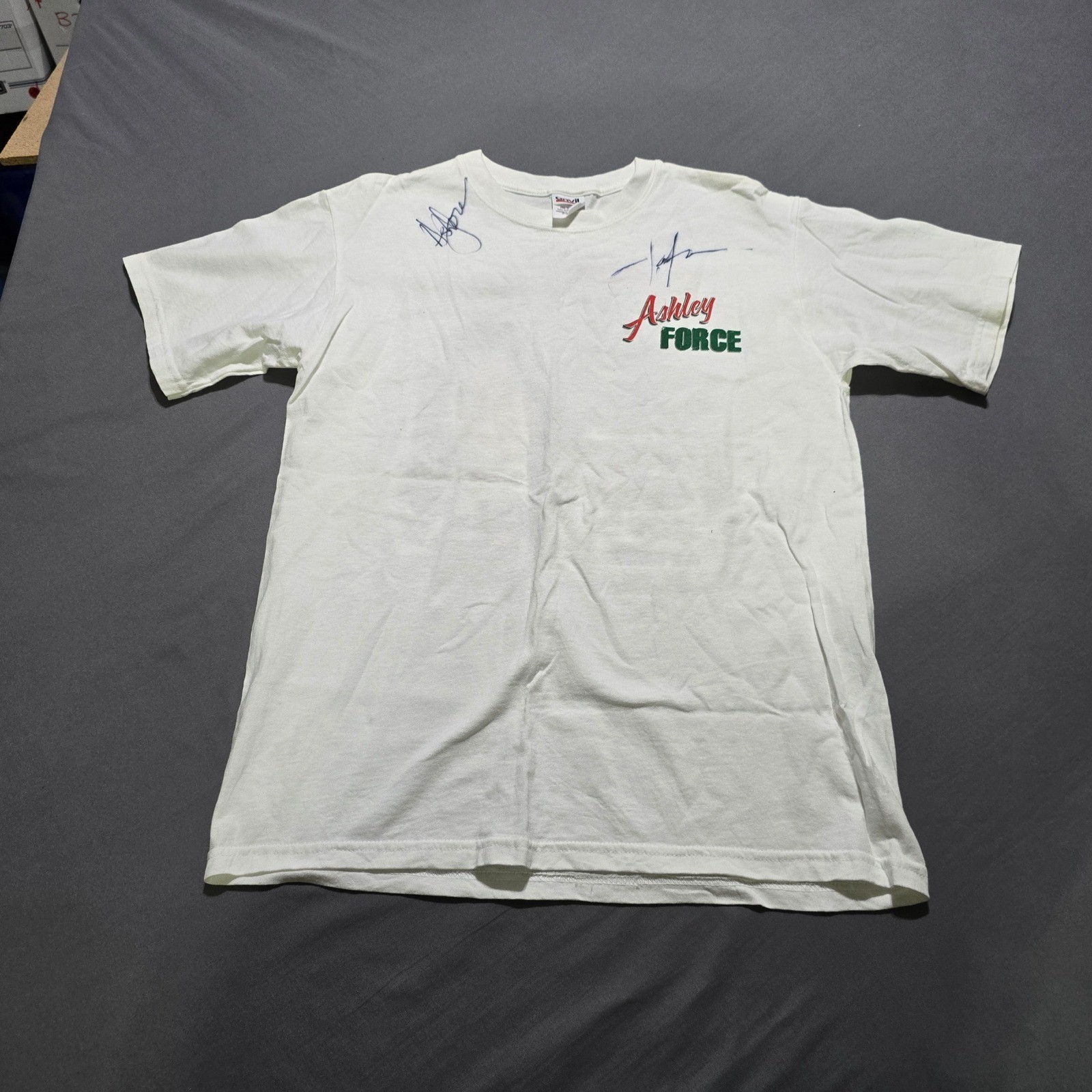 Anvil Ashley Force Racing T-Shirt Mens Medium White Signed NHRA Drag Racing Tee