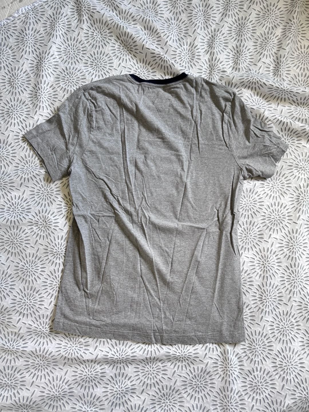 Tommy Hilfiger Men’s Gray Crewneck T-Shirt with Signature Logo Stripe