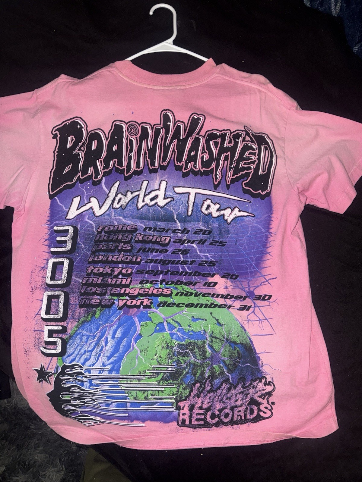 Hellstar Brainwashed World Tour 3005 Pink Graphic Men’s Short Sleeve T-Shirt L