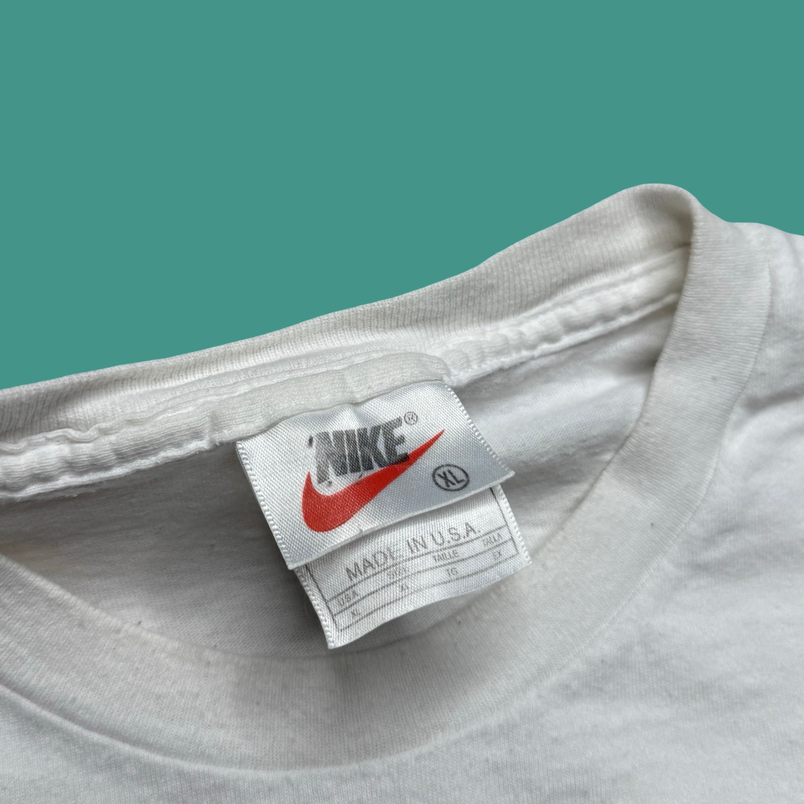 Vintage Nike T Shirt XL White Block Logo Graphic USA 90s Y2K Athletic Streetwear