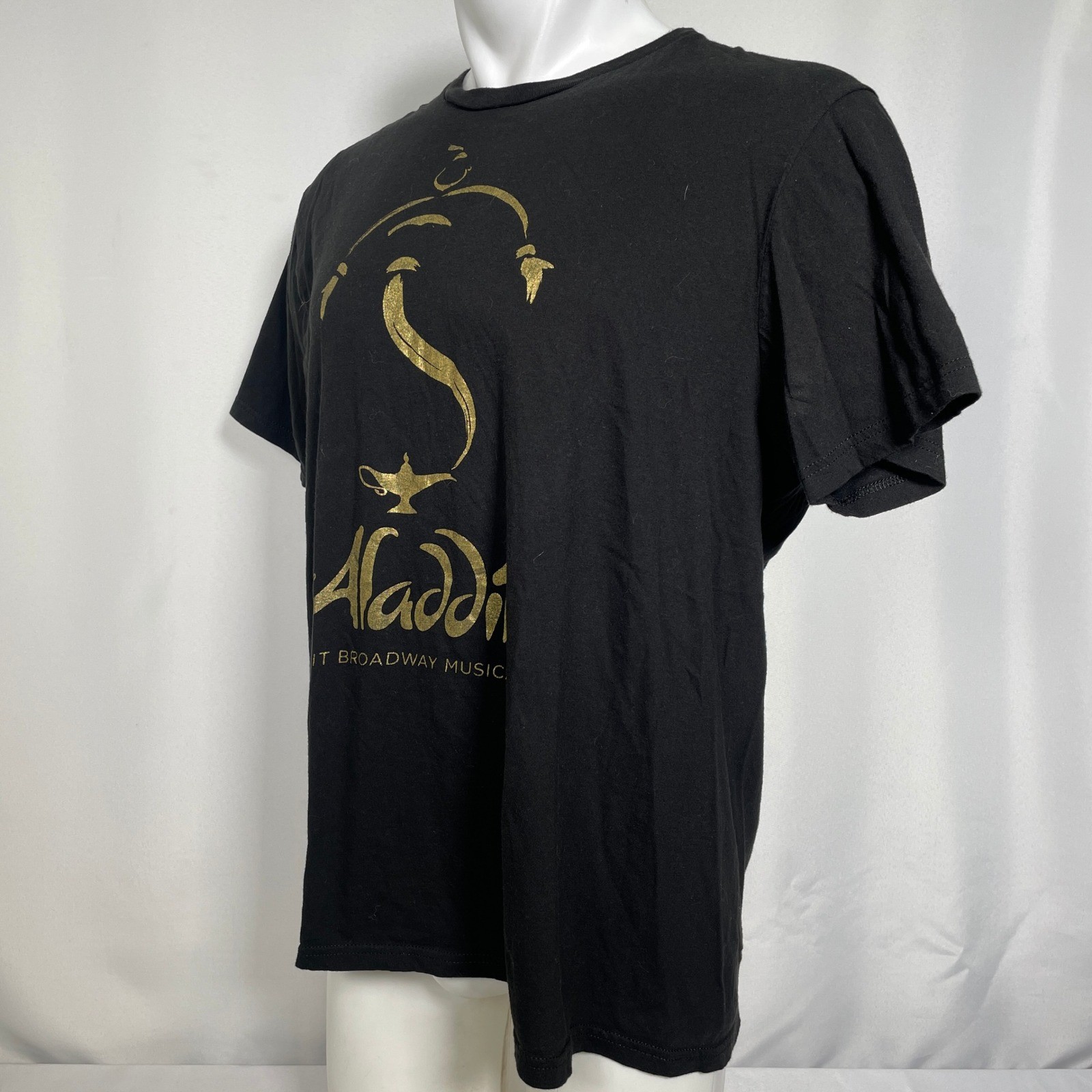 Disney Aladdin The Hit Broadway Musical Black Metallic Gold T-Shirt Men’s XL