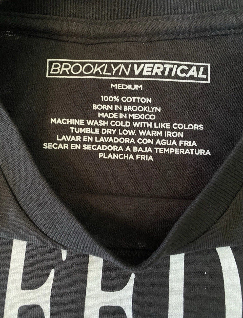 BROOKLYN VERTICAL Freedom Men’s T-Shirt Medium Lion Red White and Blue Cotton