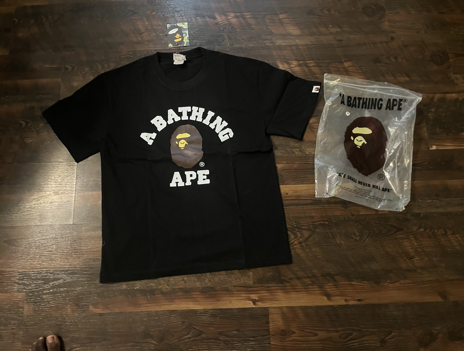 A Bathing Ape BAPE Black Ape Head Logo Graphic Short Sleeve Crew Neck Tee L