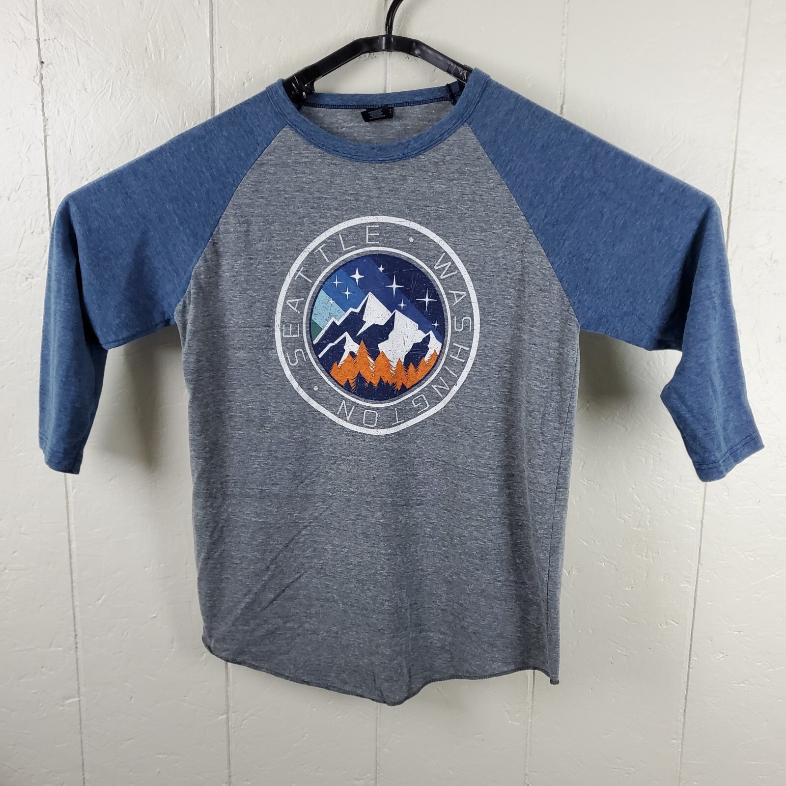 Seattle Washington Shirt Men Large Gray Blue Crew Neck 3/4 Sleeve Raglan Graphic