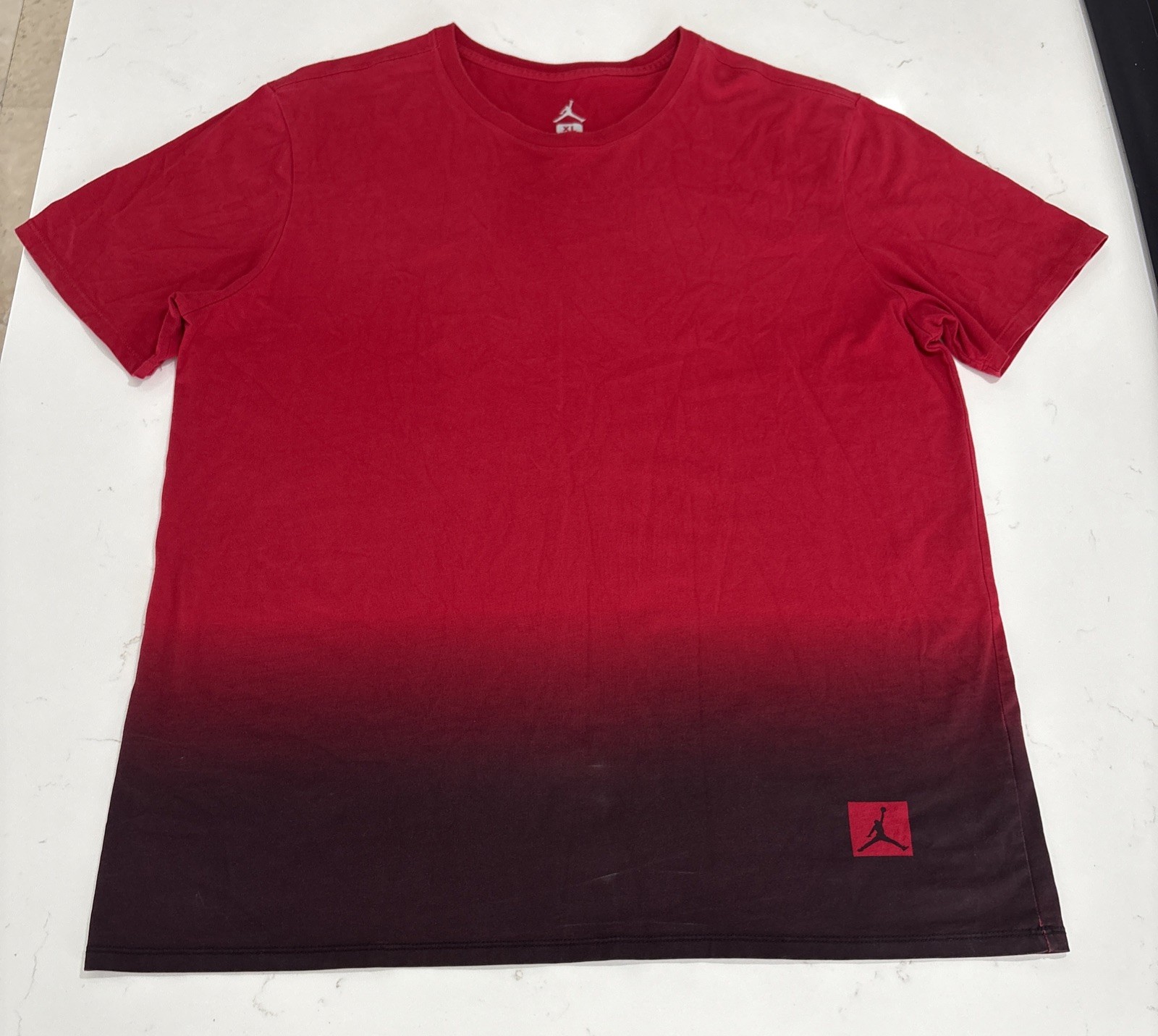 Air Jordan Mens 12 T-Shirt Fadeaway Shirt Red Black Gradient Extra Large XL