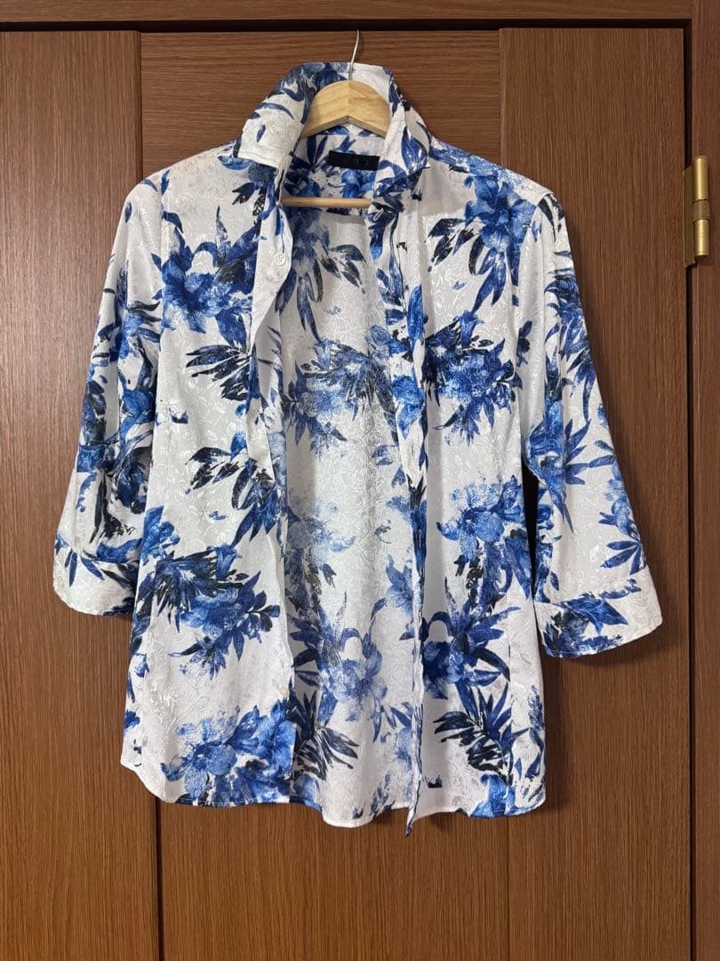 FUGA 44 Size Floral Shirt 3/4 Sleeve with Collar Wire