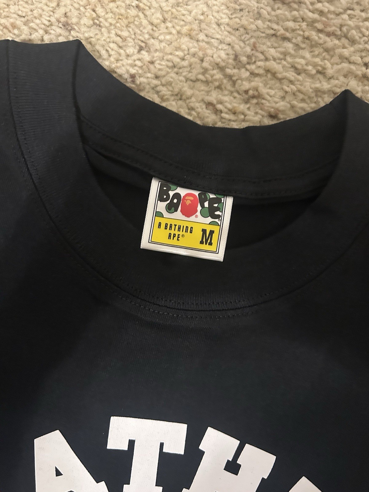 A Bathing Ape Men’s Black Ape Head Graphic Logo Crew Neck T-Shirt Size M