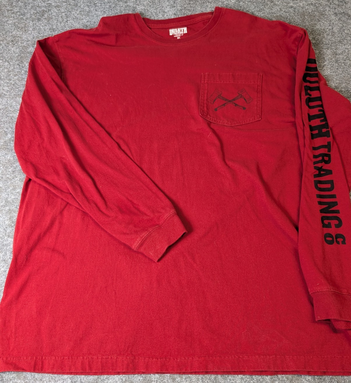Duluth Trading Co Men’s XL Longtail T Shirt /Pocket Long Sleeve Deep Red Cotton