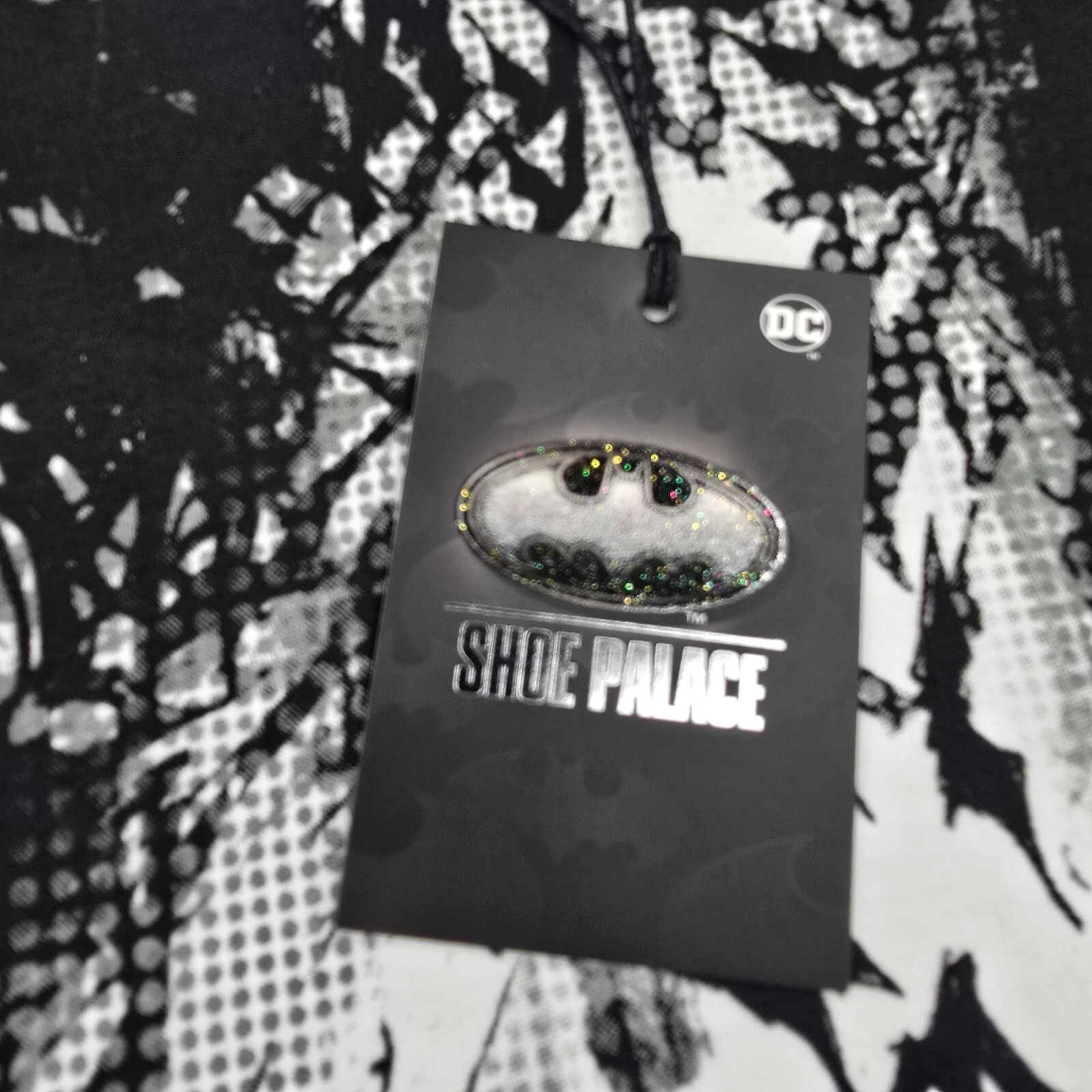 Batman x Shoe Palace Big Face Joker Graphic Print T Shirt Mens Medium White NEW