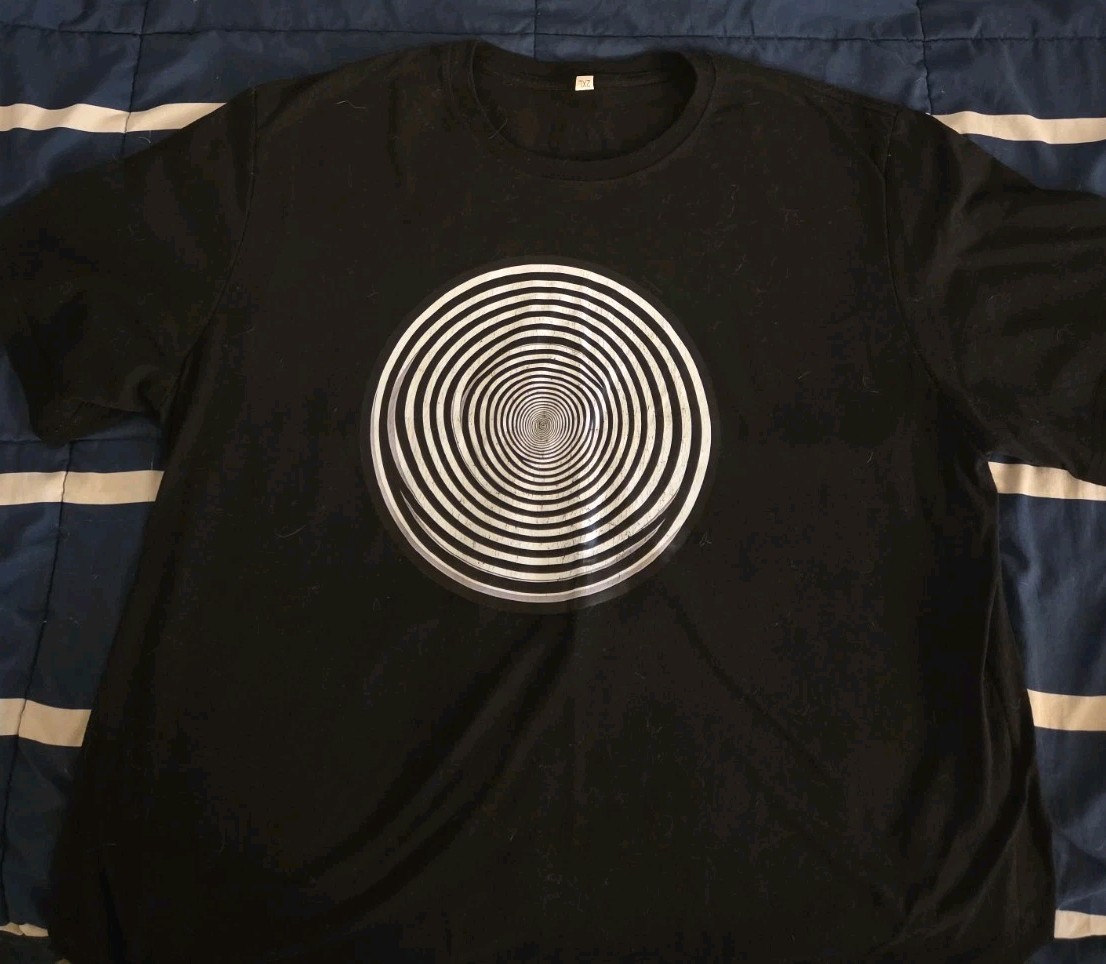 BLACK & WHITE SWIRL OPTICAL ILLUSION SIZE XXL S/S T-SHIRT