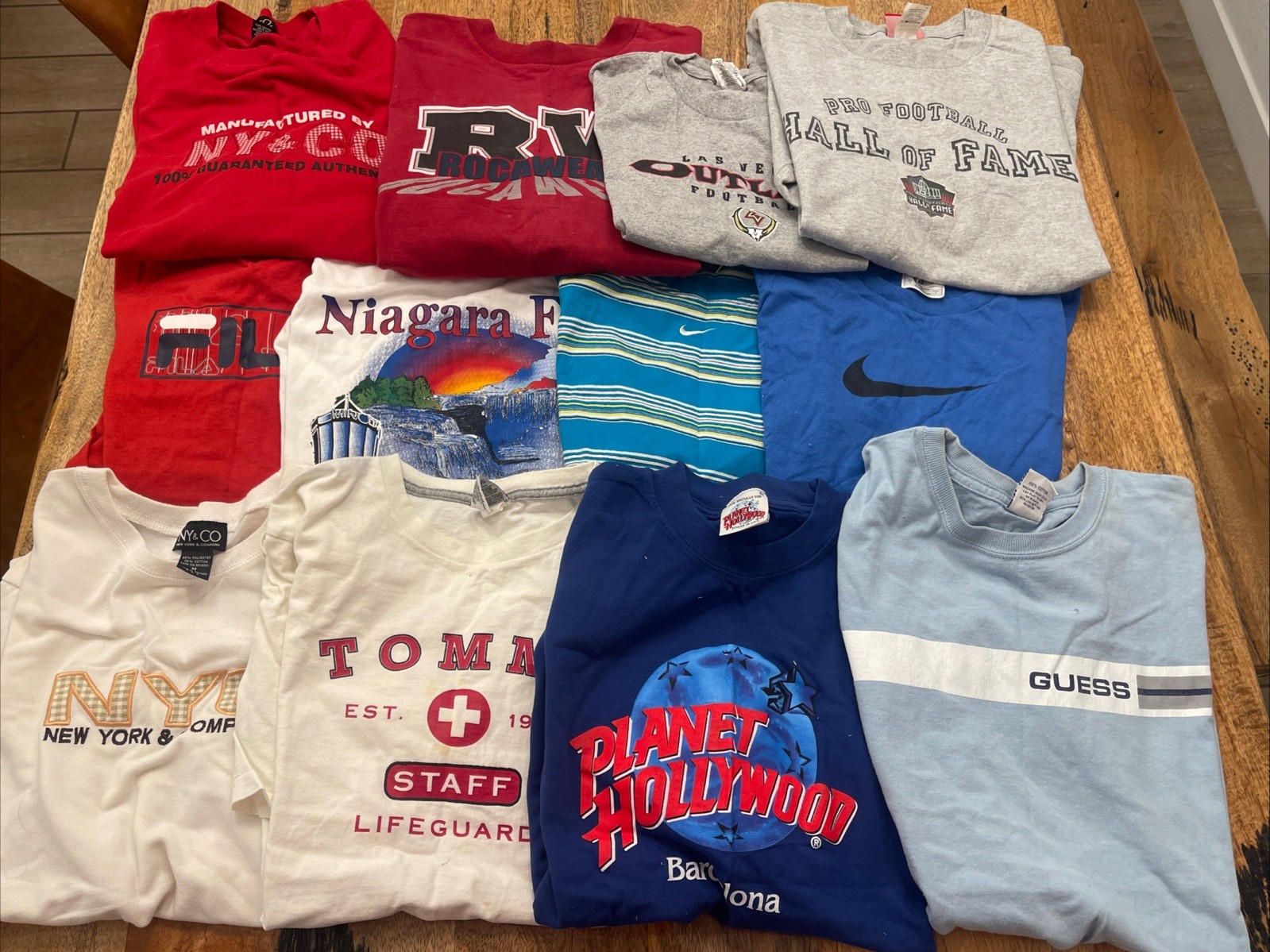 Vintage T Shirt Lot Of 12 Logo Athletics Nike Guess Hilfiger Football Fila Roca
