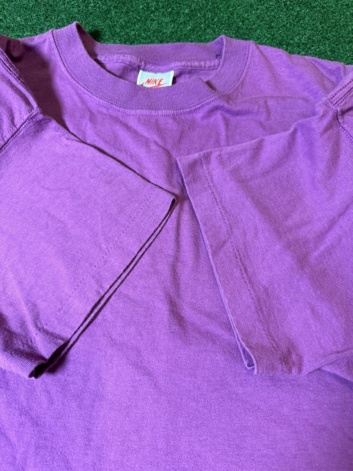 80s/90s Nike Swoosh t-shirt Purple/Pink vintage rare large hypebeast trendy