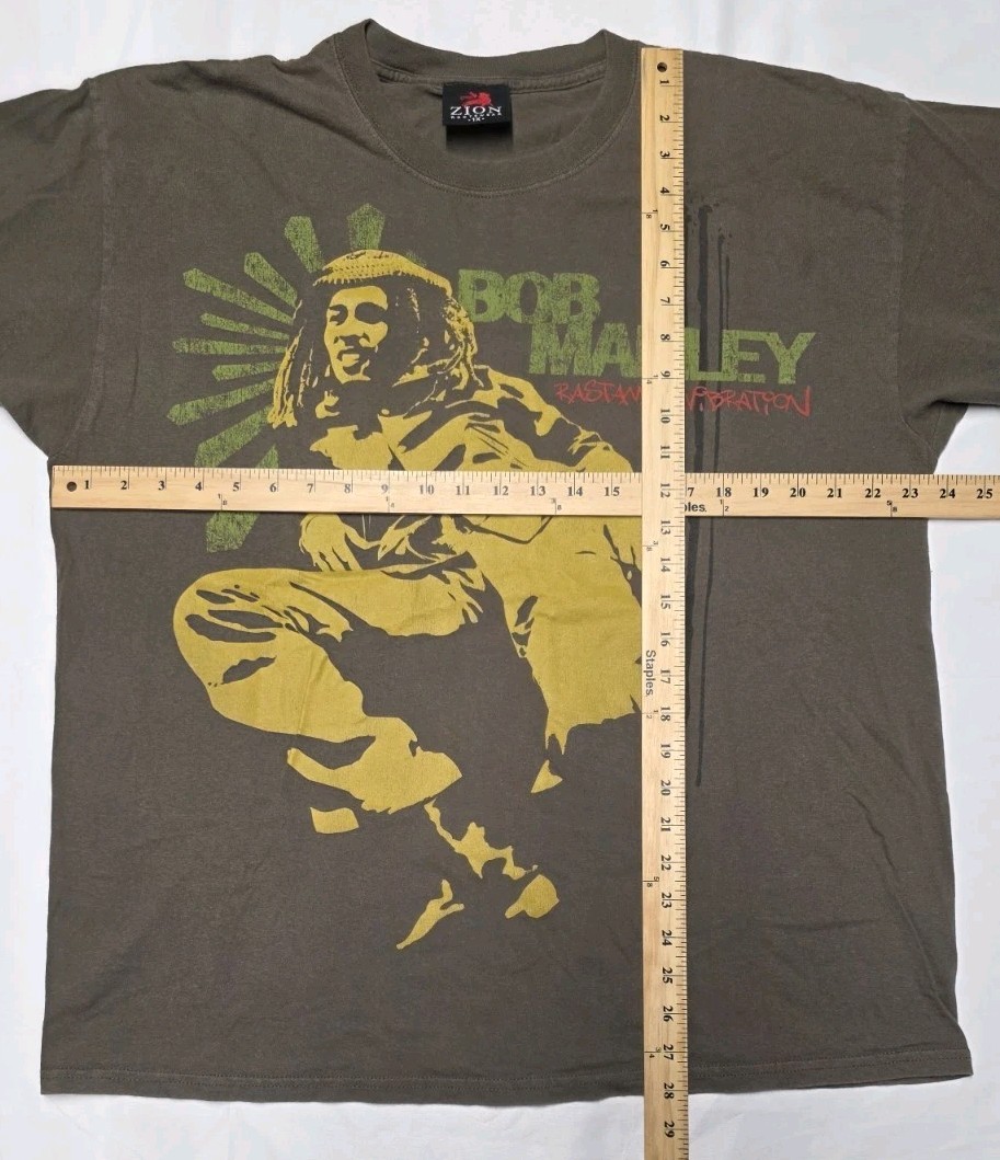 Vintage Y2K Zion Rootswear Bob Marley Rastaman Vibe Graphic Reggae Tee Size XL