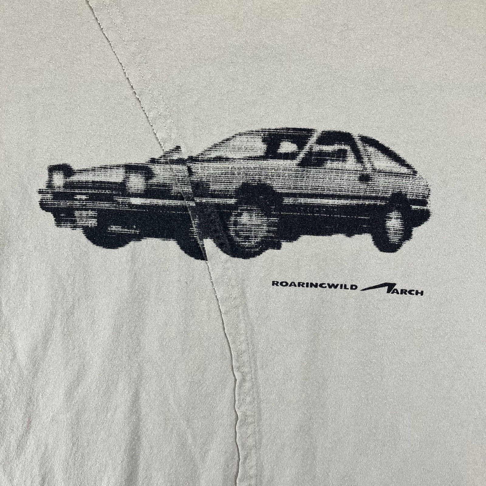 Mens Streetwear Graphic Tee Large Roaringwild Arch Thick Knit Car Art Tonal