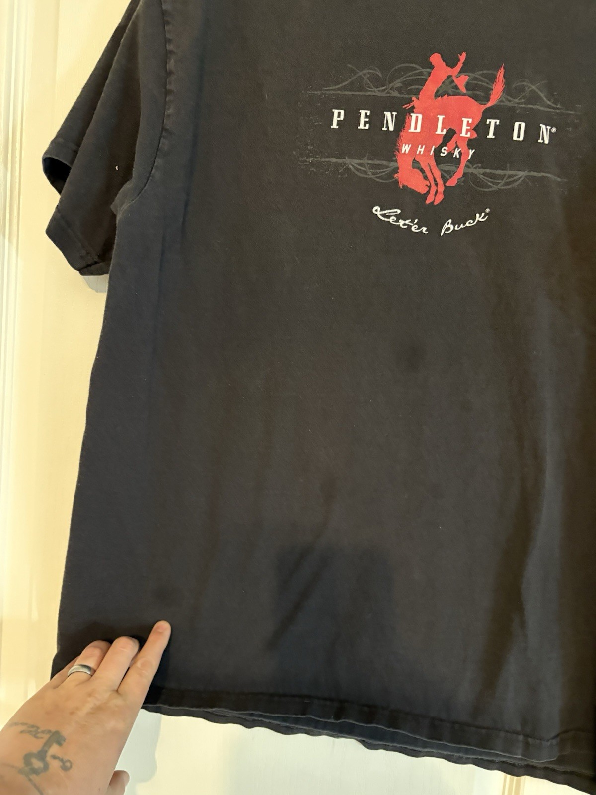 Pendleton Whisky Tee XL Black Graphic Shirt Let’er Buck Cowboy Western