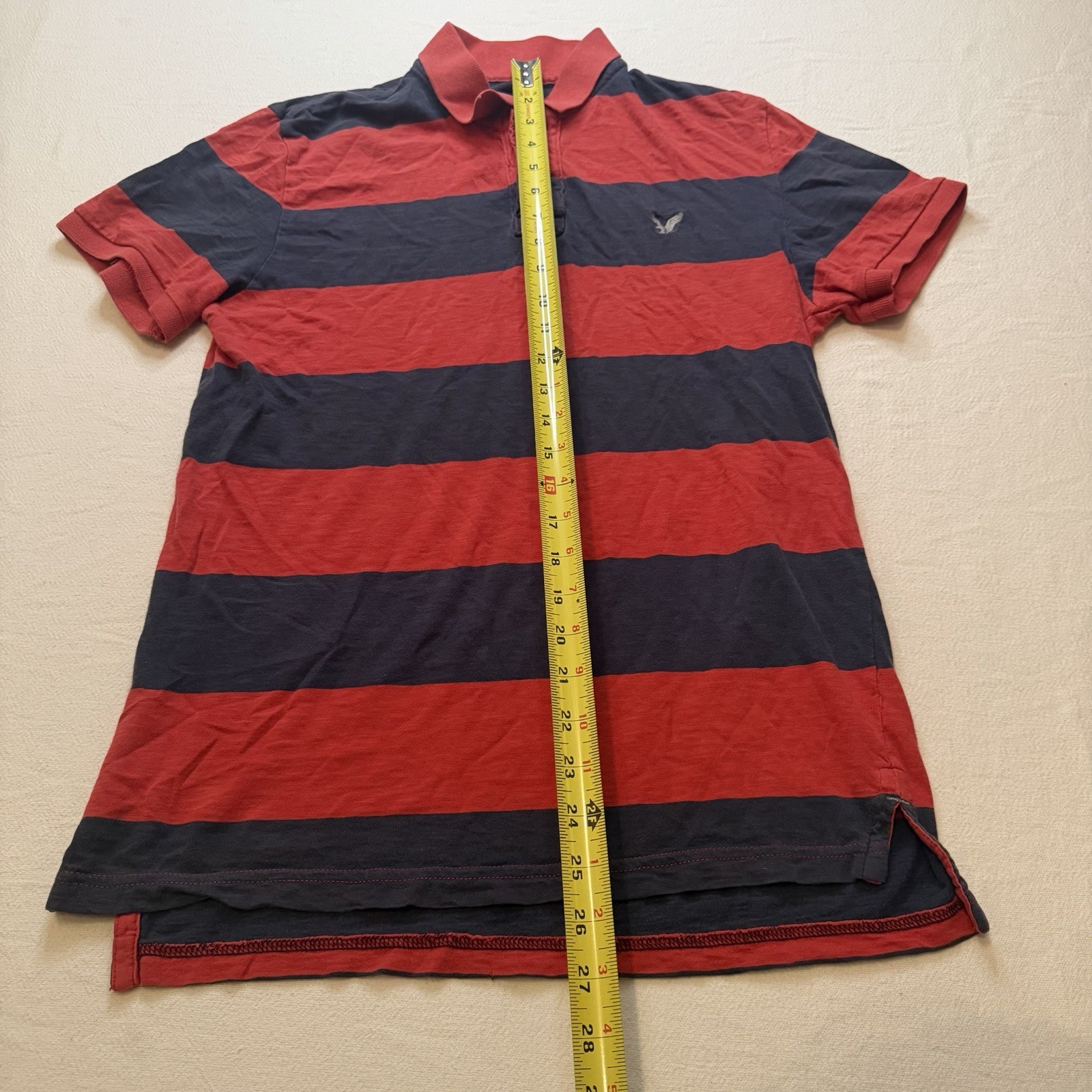 American Eagle Athletic Fit Men’s Small Blue and Red Short Sleeve Shirt