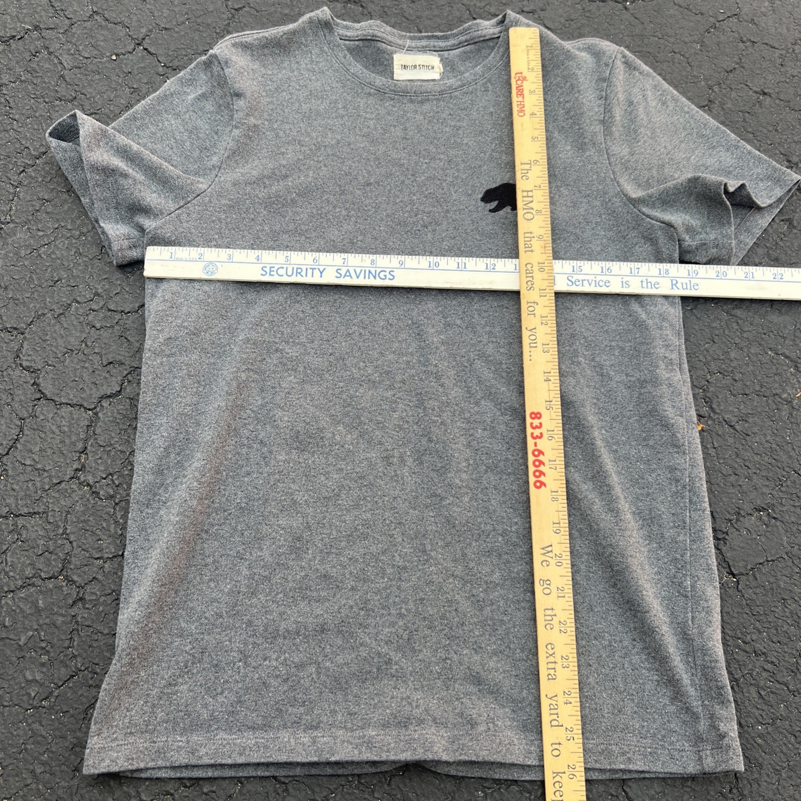 Taylor Stitch Embroidered Bear Heavy Bag Tee 38 Short Sleeve Gray T Shirt