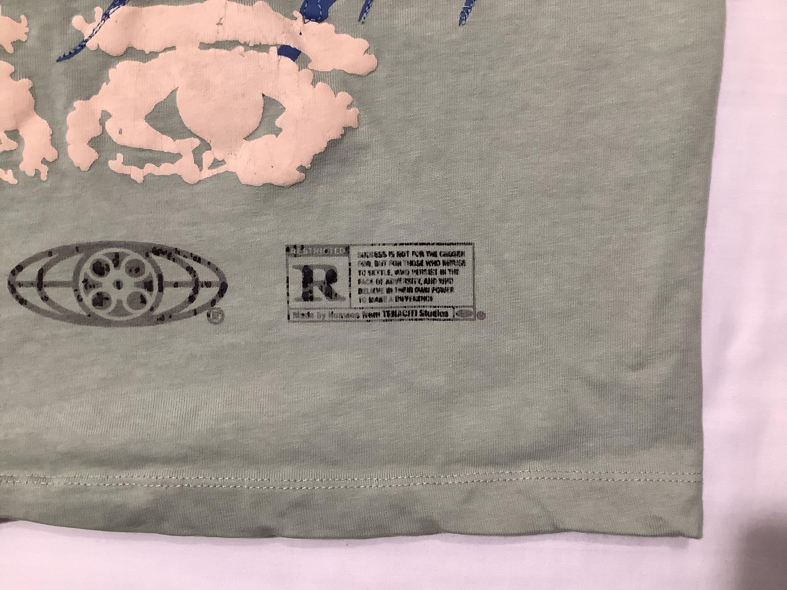 Tenaciti Studios Shirt Mens Small Green Embrace Resilience Crown Graphic Tee