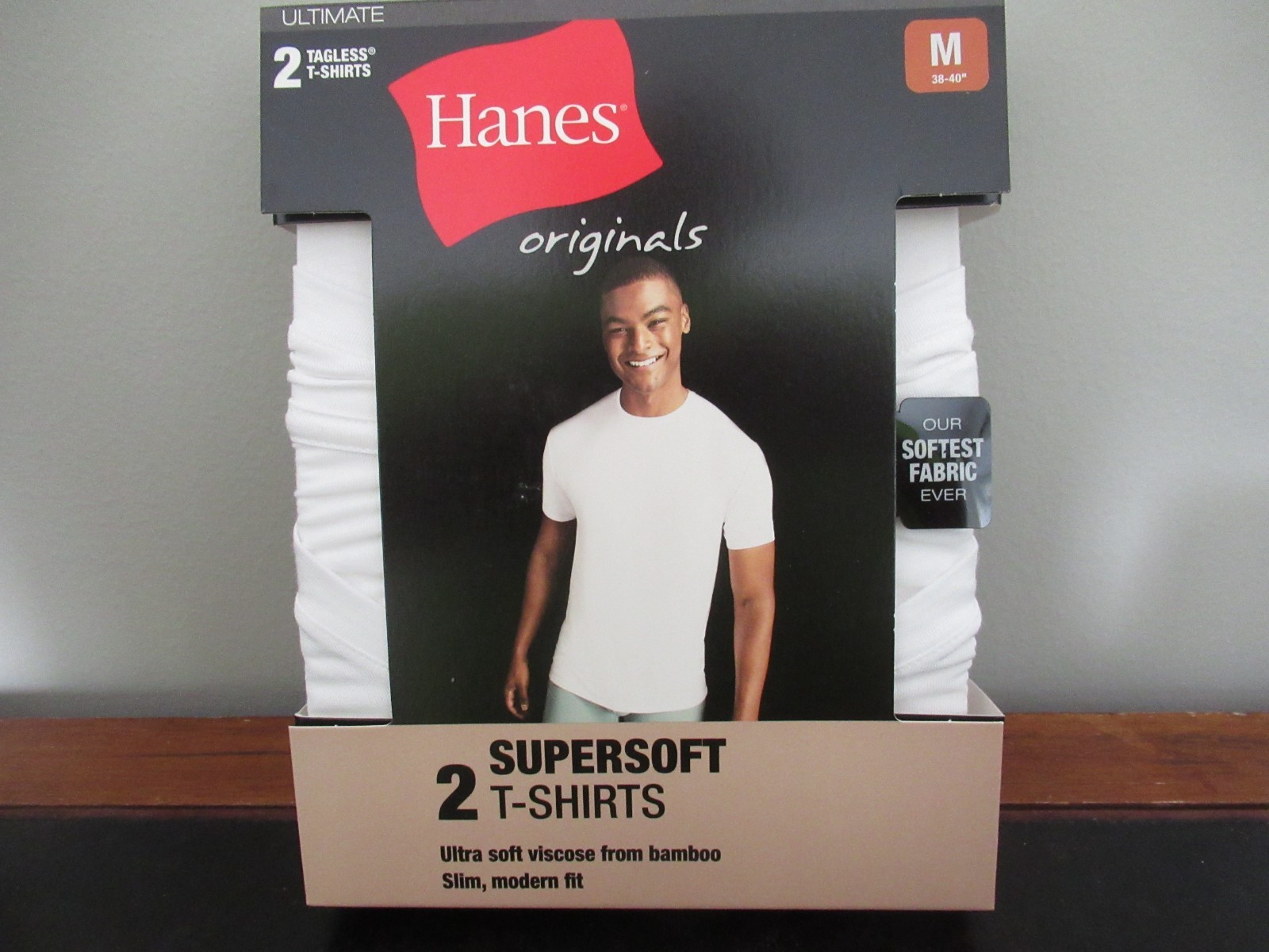 Hanes Mens T Shirts 2 pak Sz M White NIP Supersoft Tagless Free USA Shipping