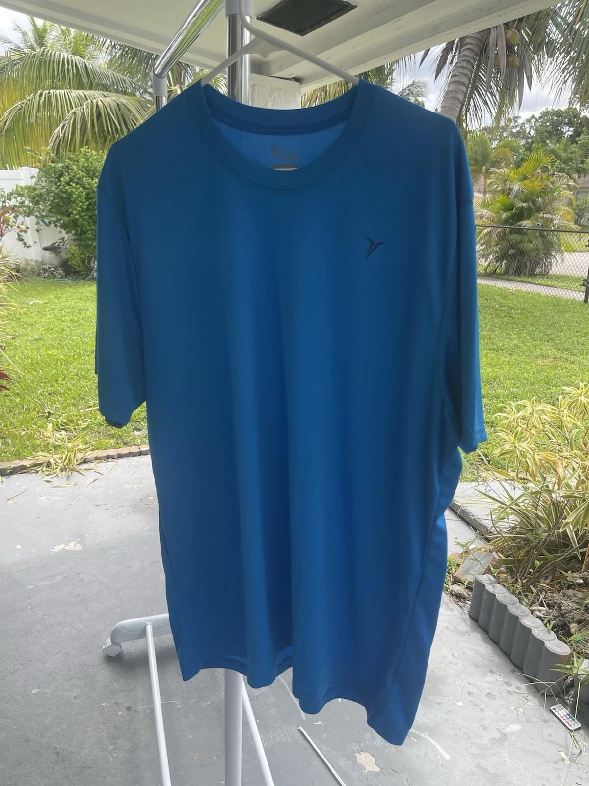 Old Navy Men’s T-Shirt XXL Blue NWOT Cotton Pull On Short Sleeve Tee