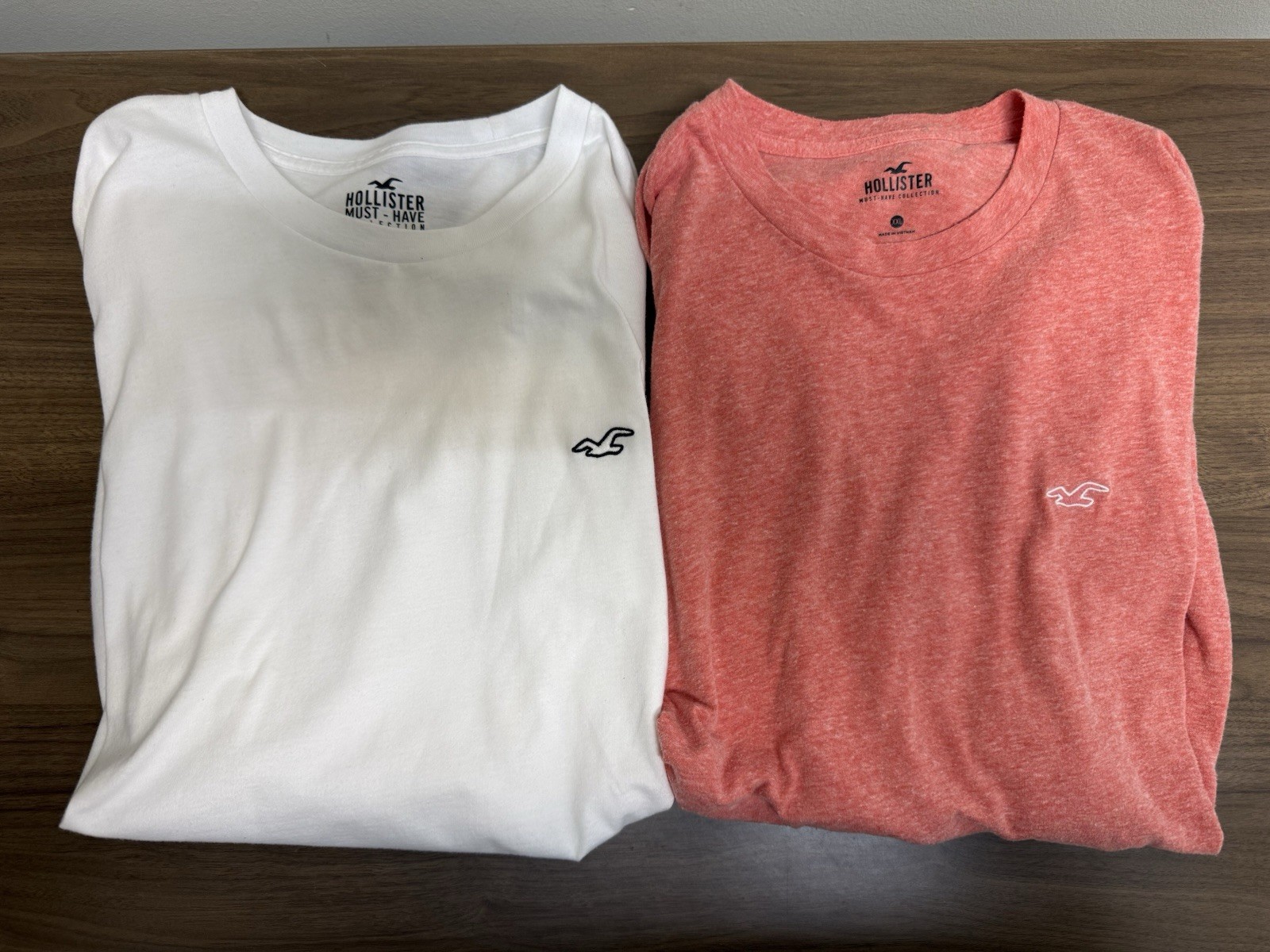 Lot 2 x Mens Hollister Must-Have Collection T-Shirts 2XL Short Sleeve