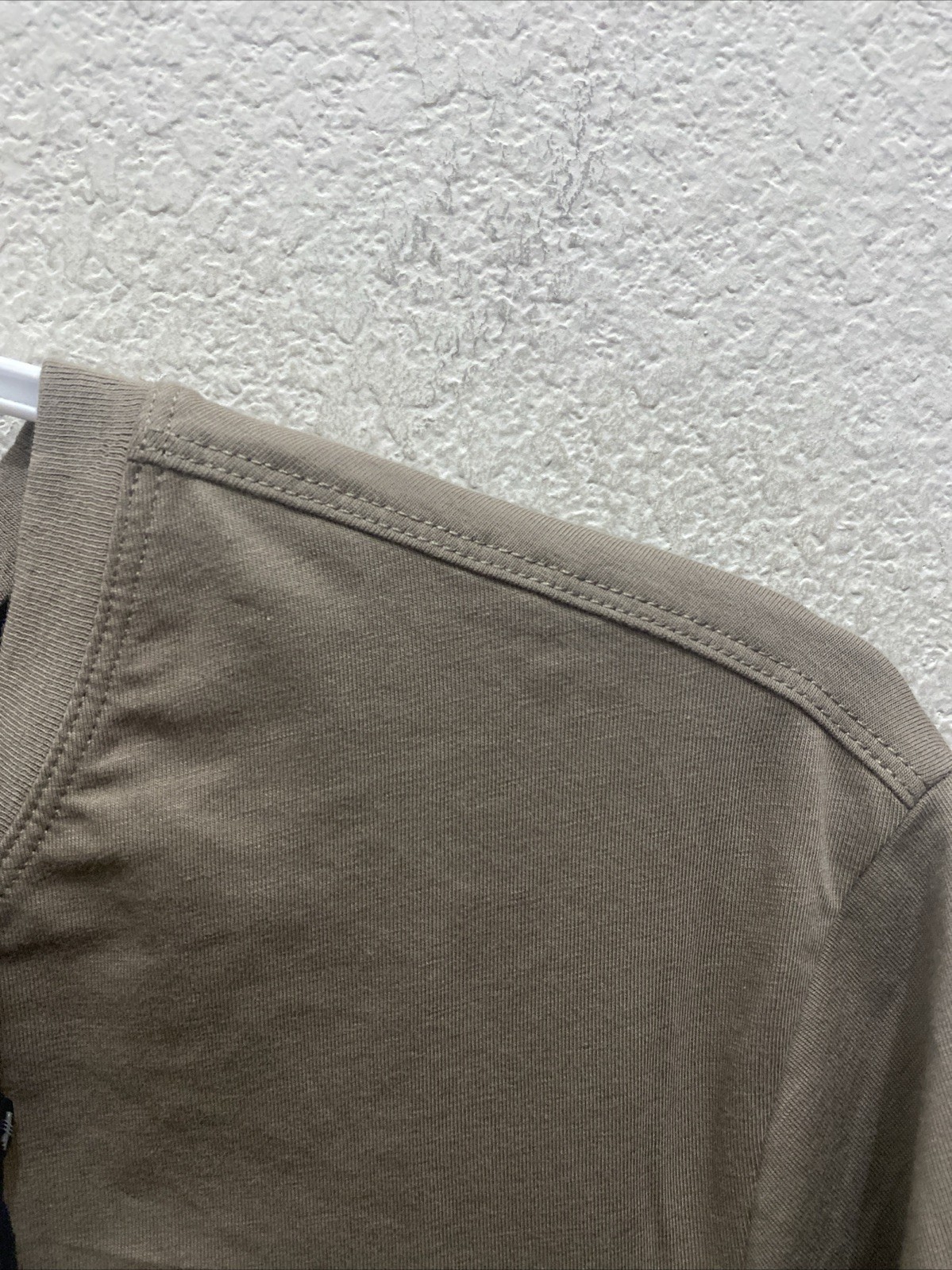 Kenneth Cole Active Mens Small Mountain Brown Short Sleeve Crew Neck T-Shirt NWT