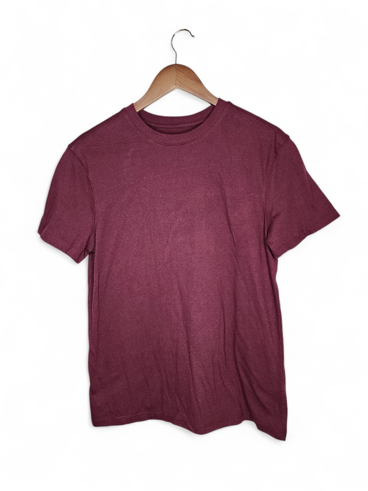 Goodfellow & Co Short Sleeve Every Wear Tee in Maroon Size M