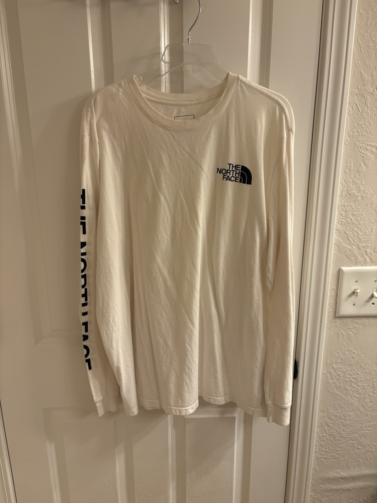 Men’s Northface Long Sleeve T-shirt White Size XL 100% Cotton