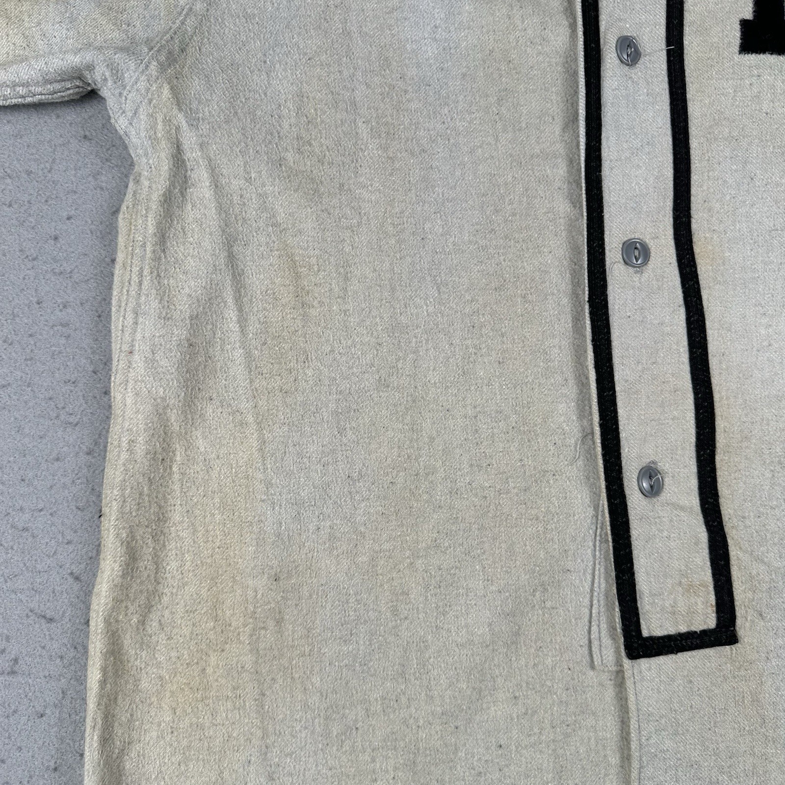 Vintage 30s 40s Baseball Jersey Mens 44 Gray Black Felt H Rubys Sorting Goods