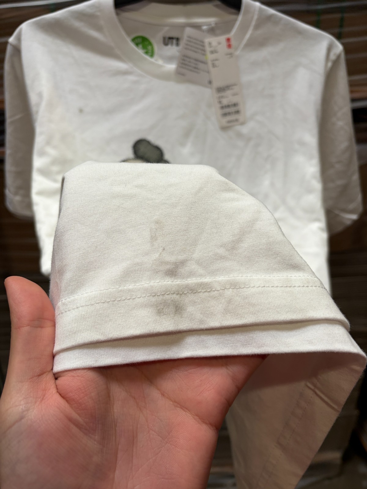 KAWS x Uniqlo Collaboration UT Graphic T-shirt size XL Kaws Tokyo First Japan