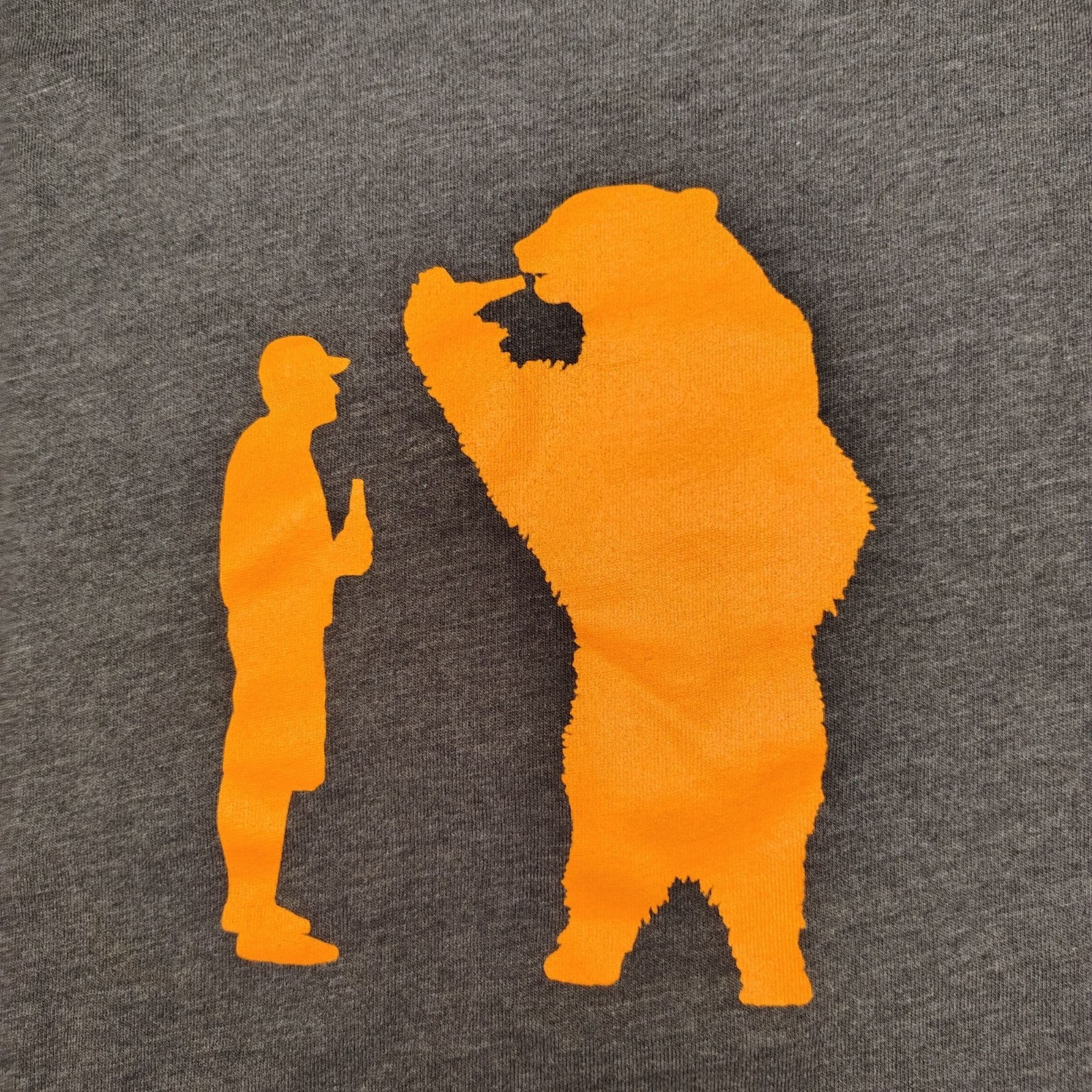 YETI Bear & Man Sharing Drink Graphic T-Shirt XL Gray Orange Men’s X-Large