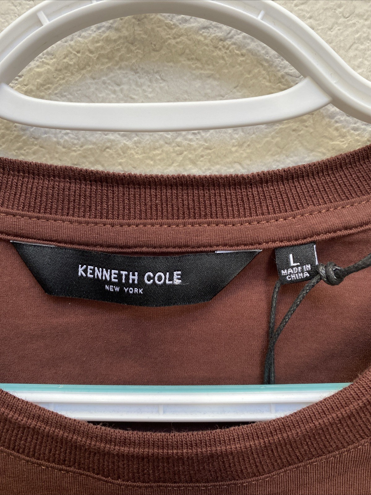 Kenneth Cole Men’s Mahogany Red Large Short Sleeve Crew Neck T-shirt NWT $49