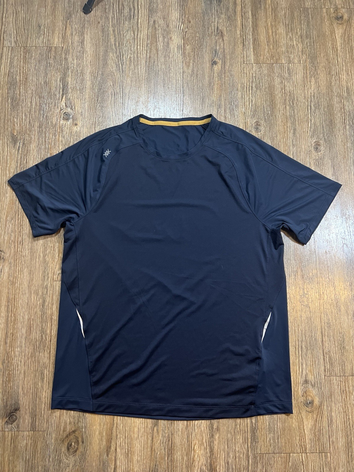 Rhone Athletic Running T-Shirt Mens Medium Blue Performance Extra Mile Air Tee