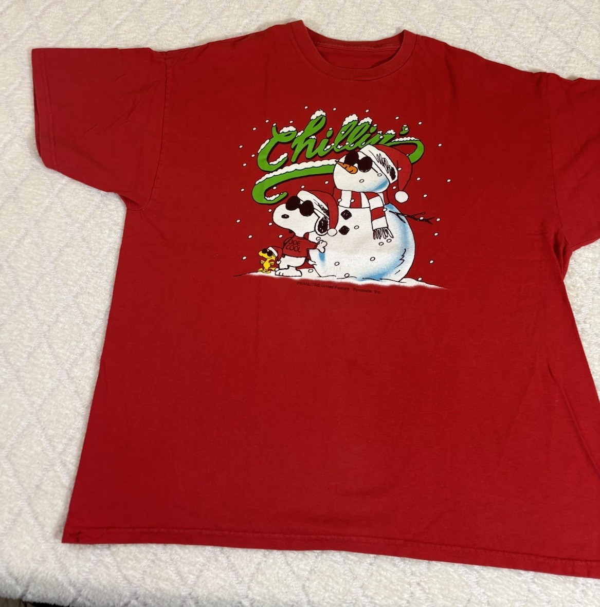 Vintage Snoopy Peanuts Chillin Joe Cool Holiday Red Shirt Size L