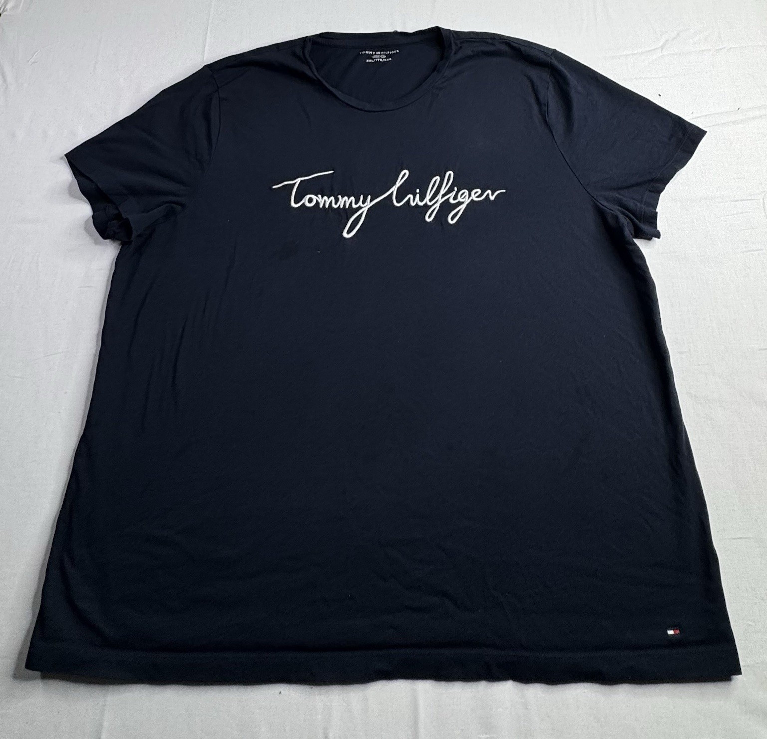 Tommy Hilfiger women Embroidered Logo Crew Neck Short Sleeve T-Shirt navy XXL