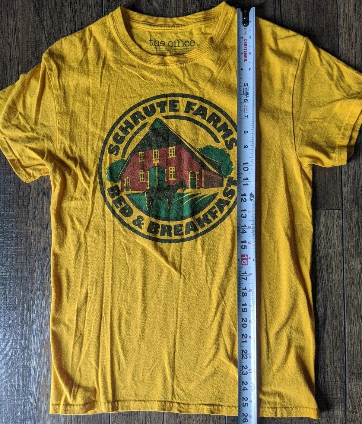 The Office Dwight Schrute Farms Bed & Breakfast Graphic T-Shirt Men’s Size Small