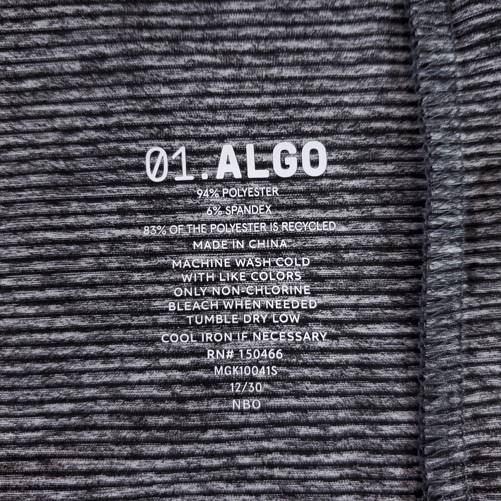 NWT 01.ALGO Mens Large Kris Performance Microstripe Henley Stitch Fix Gray Black