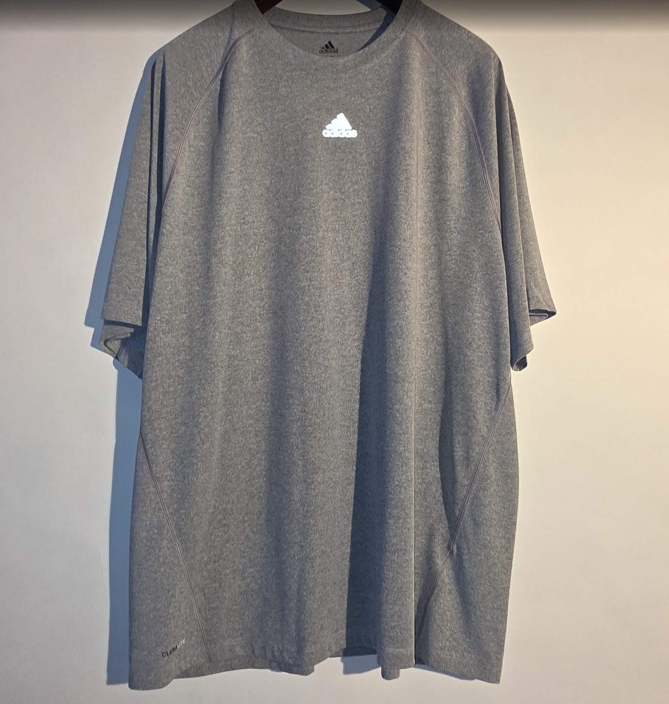 NWOTS ADIDAS Gray Climate Tee Shirt Crew Neck Gym Athletic Dri-Fit Size 2XL
