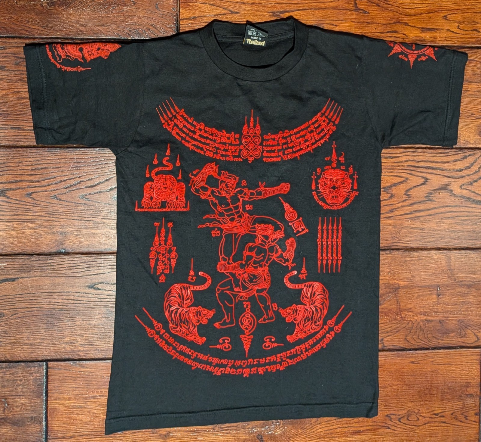 Thailand MD My Dream Textured Graphic Black & Red T-Shirt 100% Cotton Men’s M