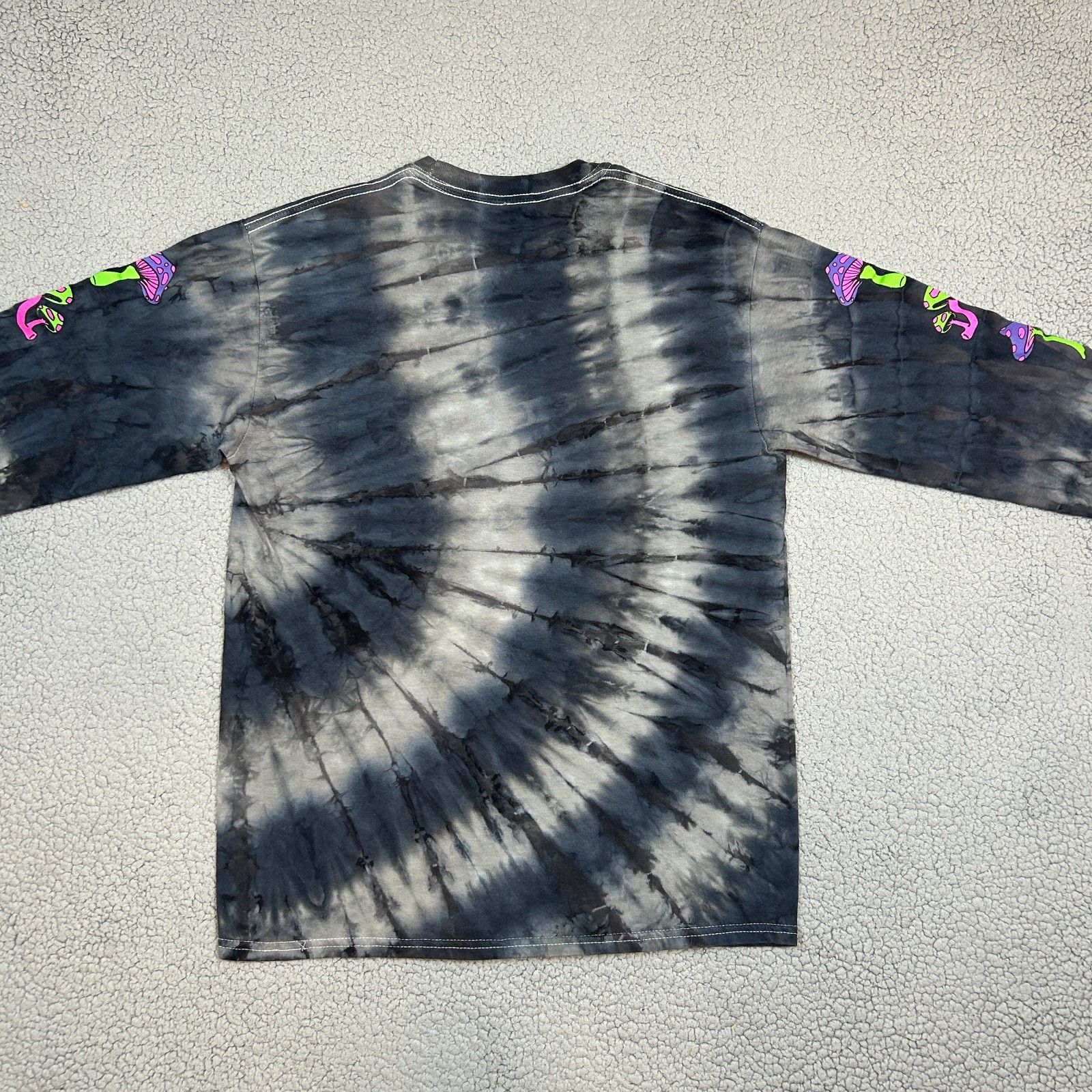 Empyre Psychedelic Mushrooms Pullover T-Shirt Tie Dye Long Sleeve Mens Medium