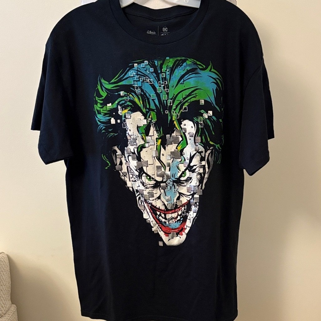DC Comics The Joker Black Tee Metallic Graphics Medium T Shirt