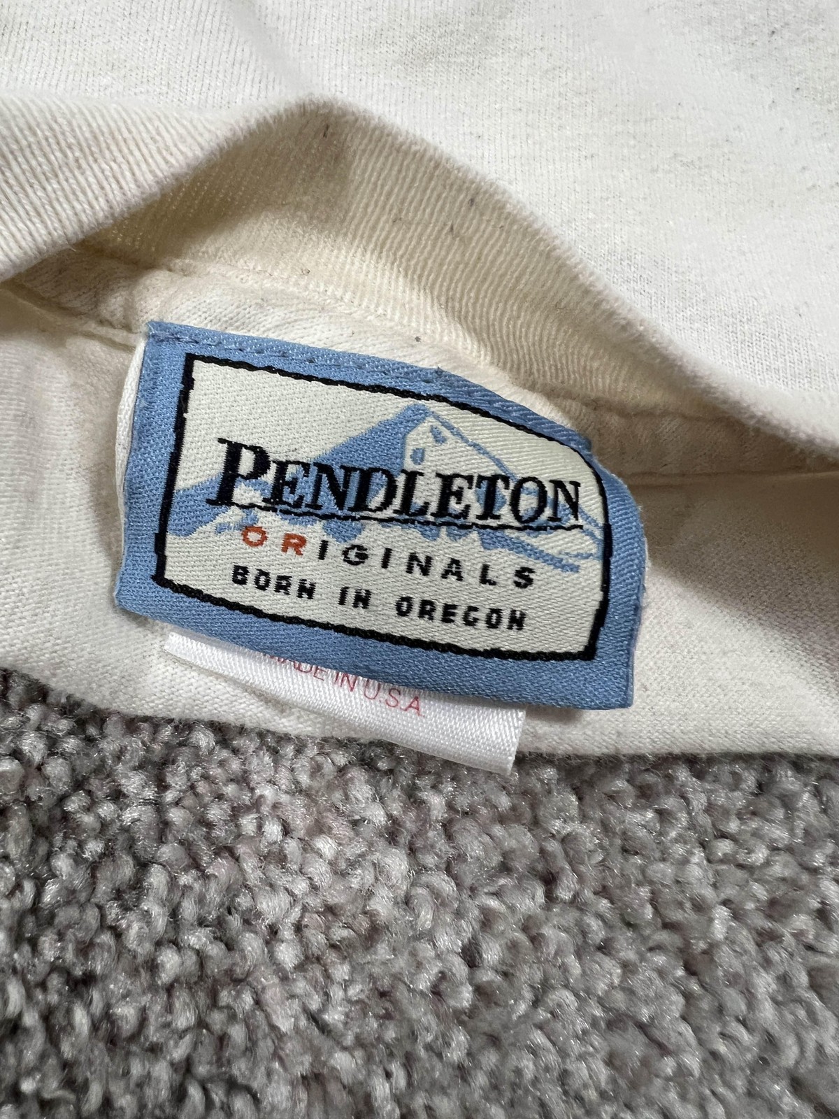 VINTAGE Pendleton Shirt Mens Large White Originals Graphic Made USA 90s