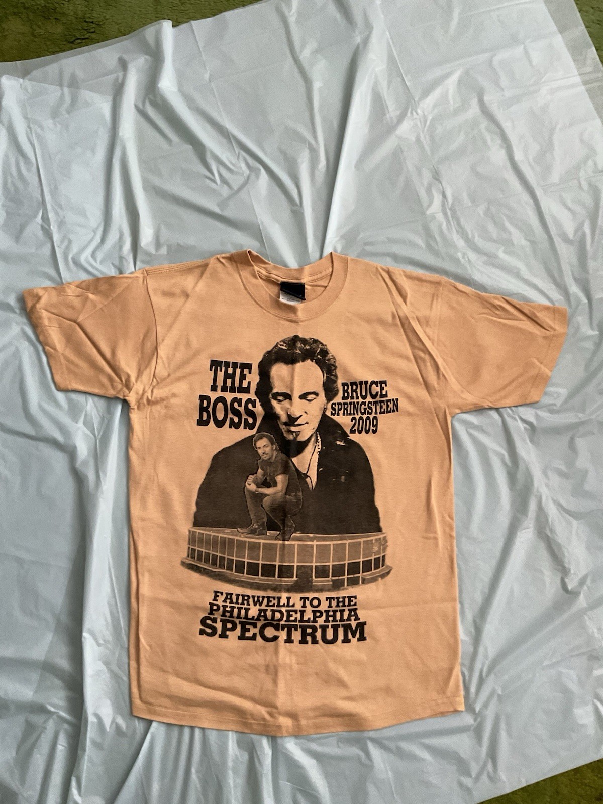 VTG 2009 BRUCE SPRINGSTEEN PHILADELPHIA SPECTRUM FINAL SHOWS SHIRT Sz L NEW
