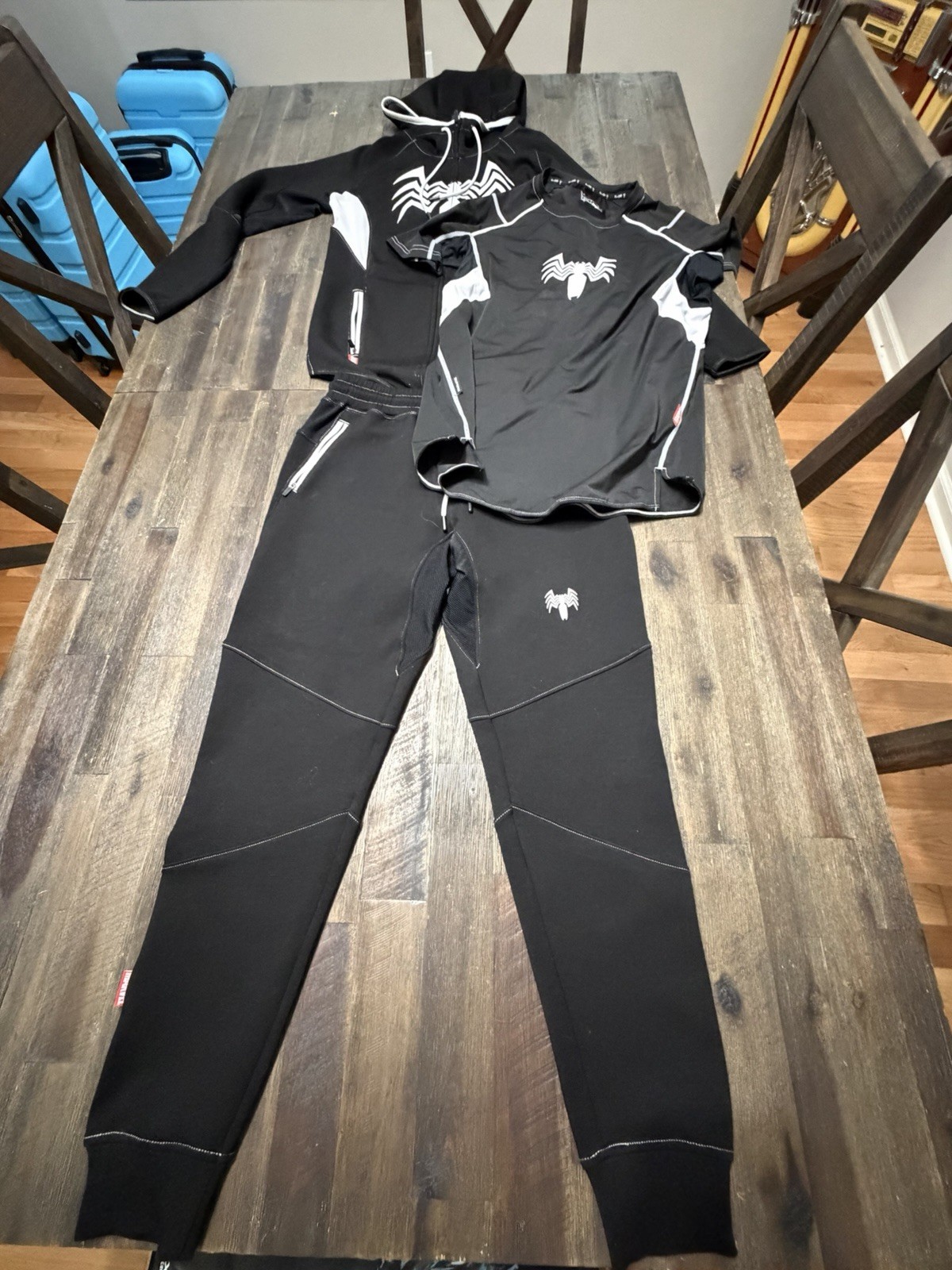 SuperX apparel Venom Hoodie, Joggers, T-shirt Size Small Sold Out