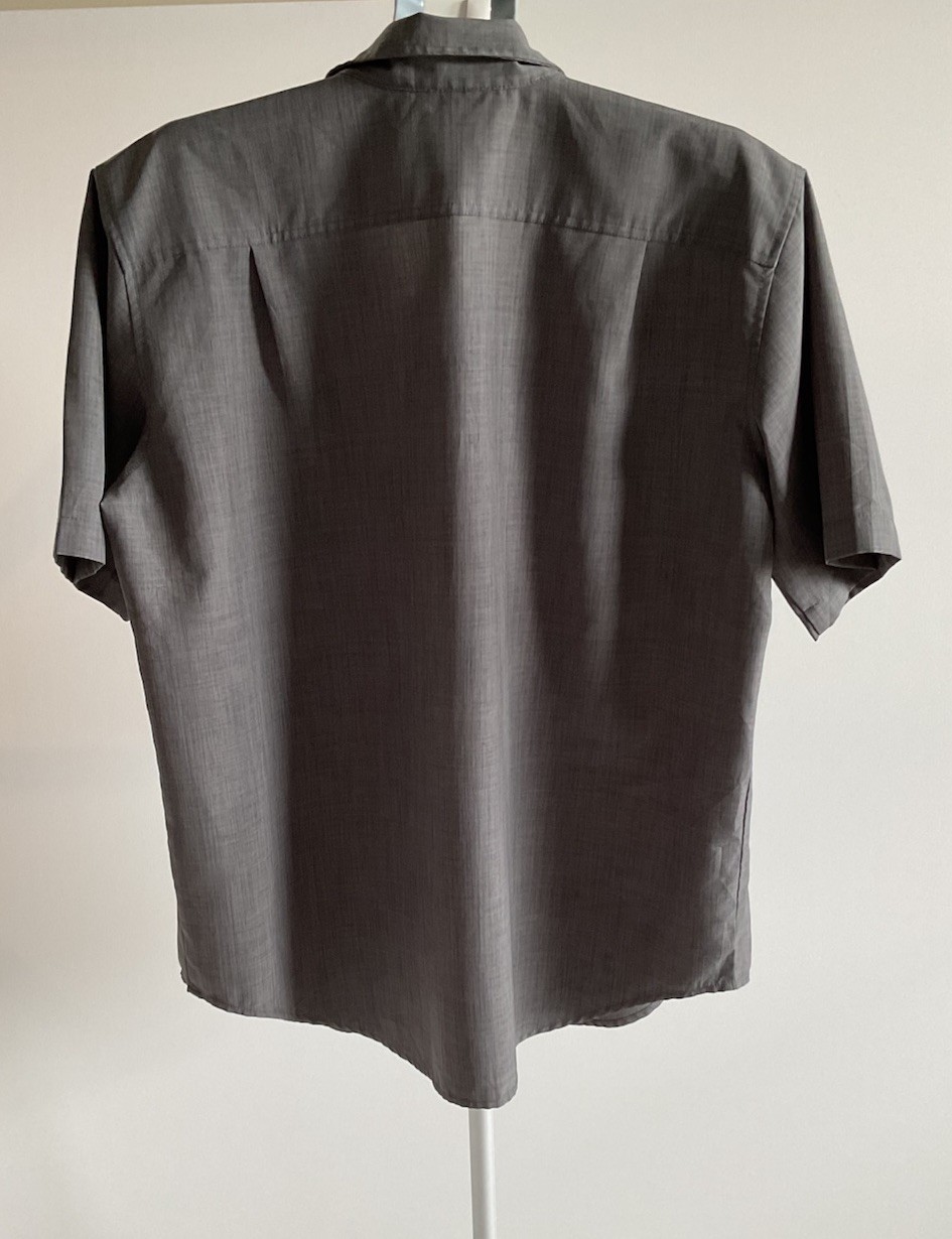 Orvis Gray Chambray Button-Up Shirt Men’s Short Sleeve