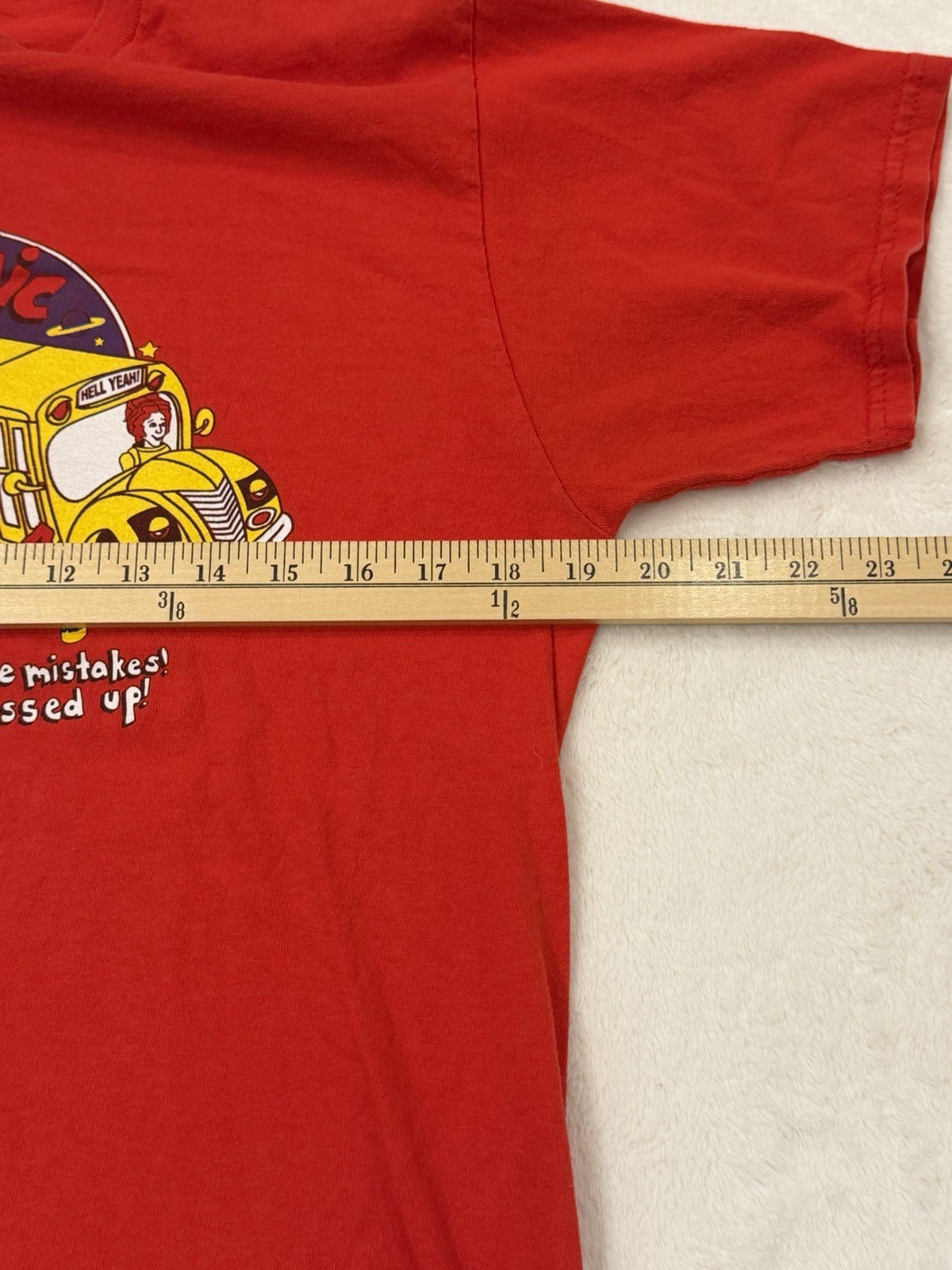 VTG Fruit Of The Loom Heavy Cotton T-Shirt Size M 100% Cotton Graphic Print Red