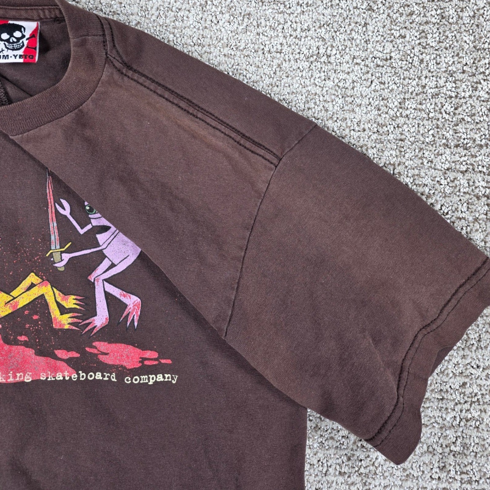 Vintage Toy Machine Bloodsucking Skateboard Company Tum Yeto Brown T-Shirt Mens