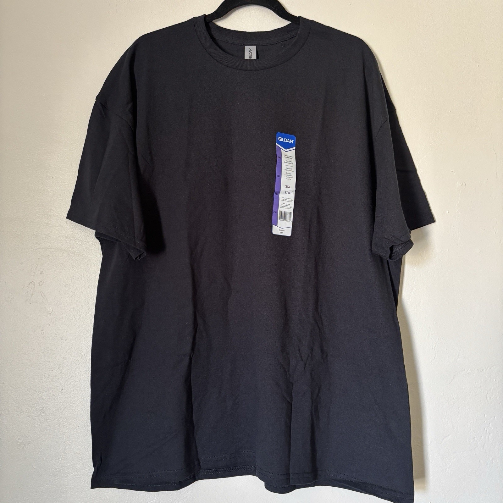 Gildan G5000 Men’s Classic Fit Heavy Cotton Black T- Shirt, Size 2XL