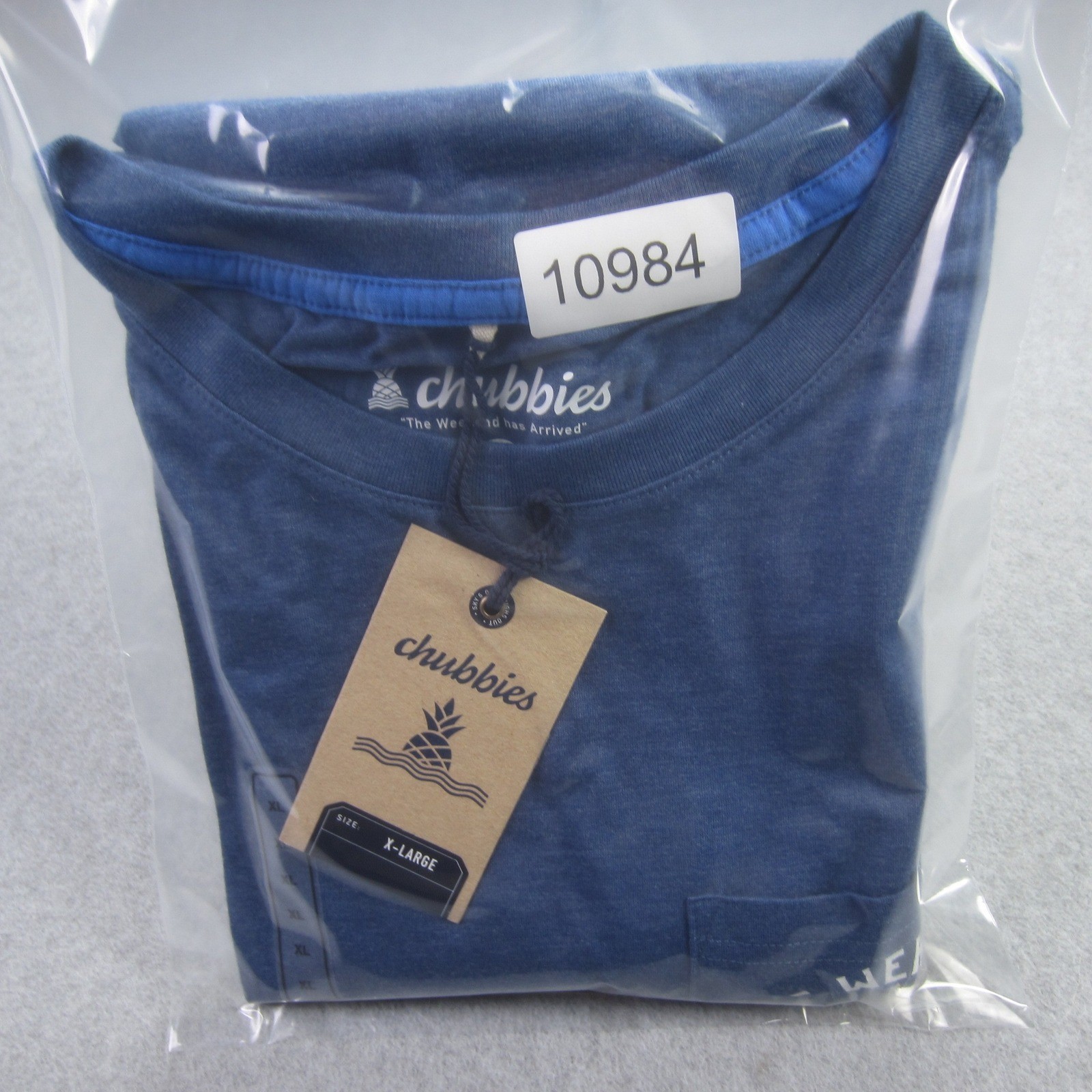 Chubbies Shirt Mens XL Blue The Weekend Has Arrived Pocket Crewneck Preppy