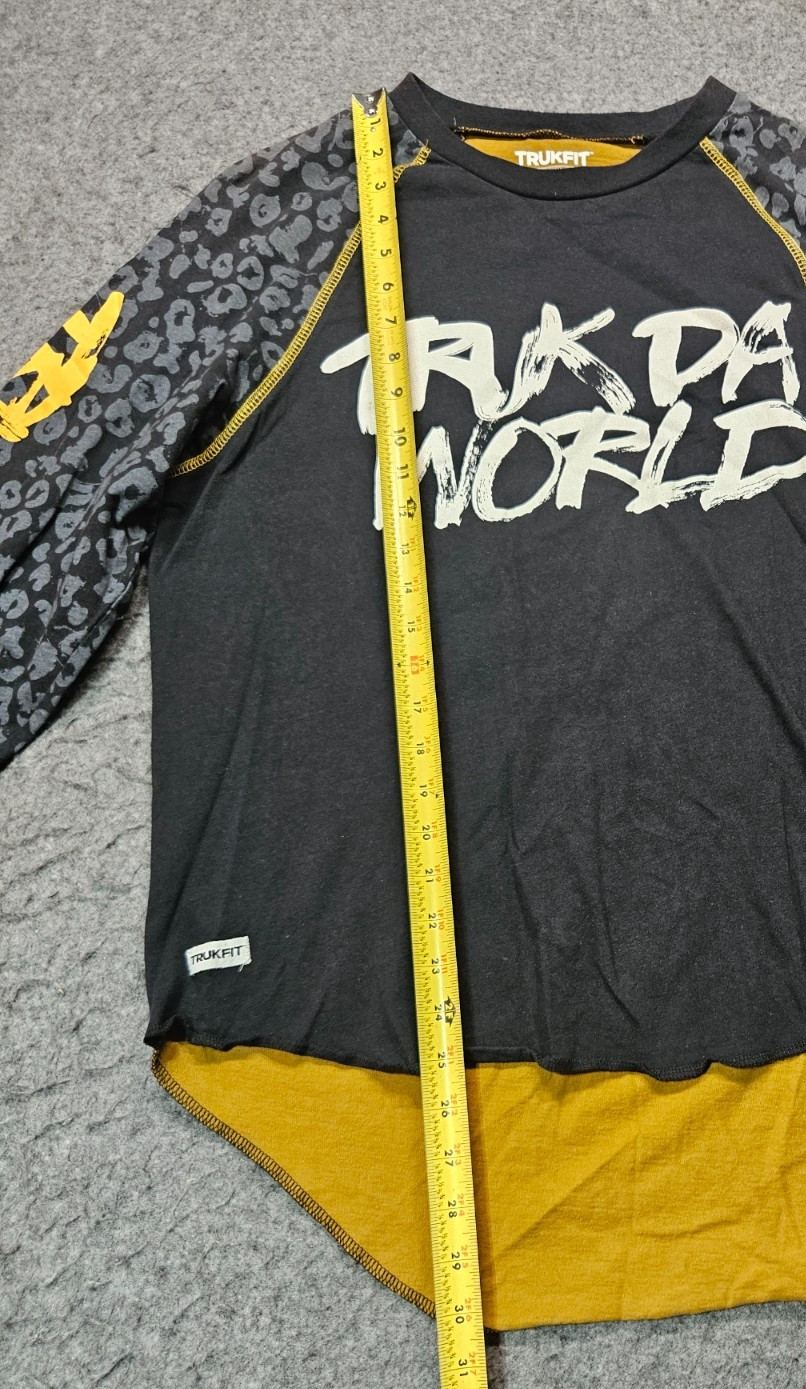 Trukfit multi-color long sleeve cotton “Truk da world” shirt men size Large